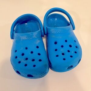 Toddler Crocs Size 6